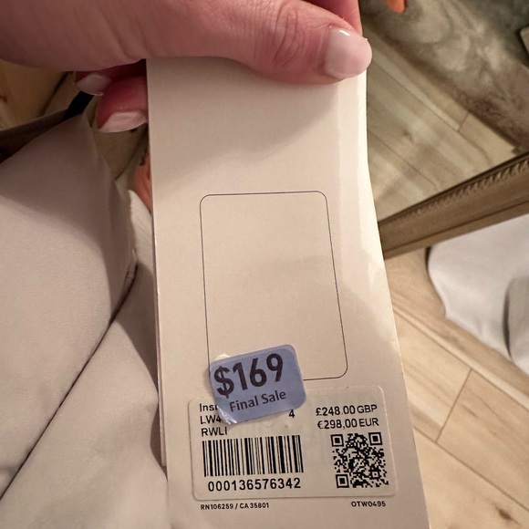 Lululemon jacket - Picture 3 of 3